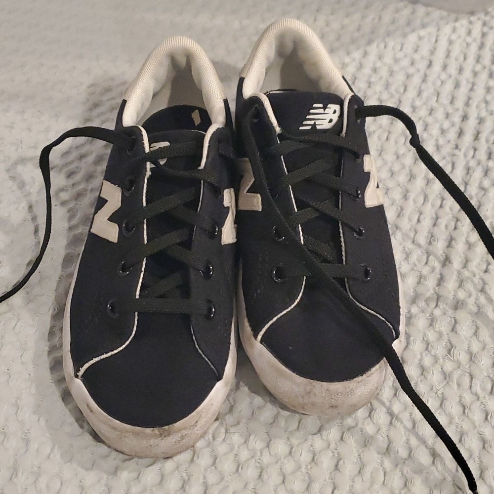 New Balance Kids' Sneakers Size 13.5 Black (#14)